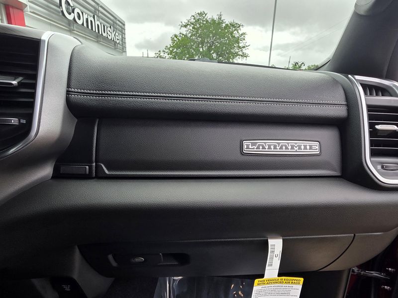 New 2025 RAM 1500 LaramieImage 18