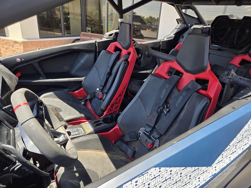 2025 Can-Am MAVERICK R MAX X RS 999T DCT DUSTY NAVY AND LEGION RED Image 14