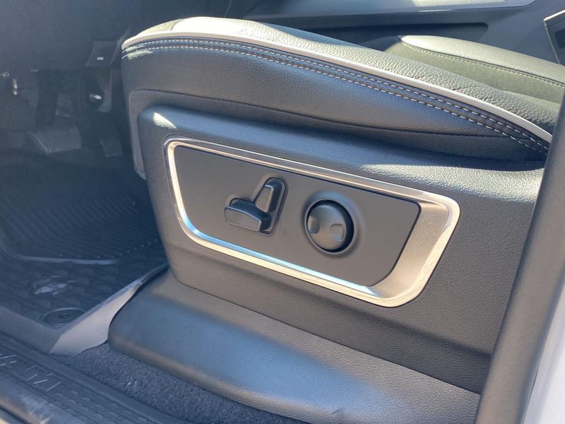 2026 Ram 1500 Laramie photo 11
