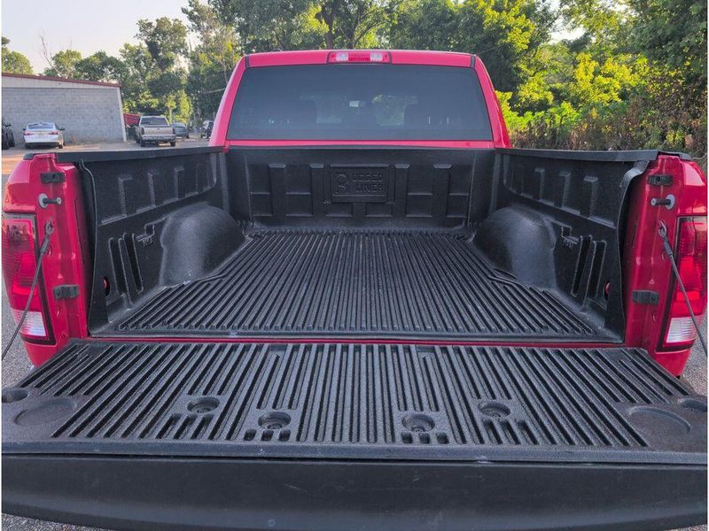 2022 RAM 1500 Classic SLTImage 34