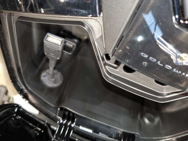 Used 2024 Honda GOLDWING TOUR Image 15