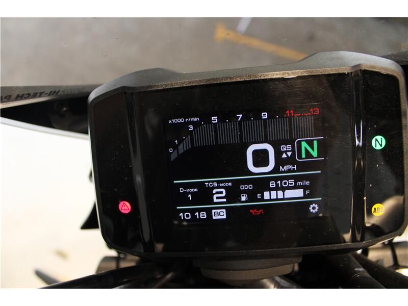 2023 YAMAHA MT-09Image 5