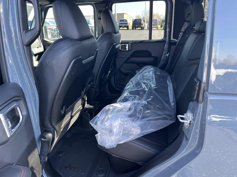 New 2025 Jeep Gladiator Rubicon X 4x4Image 16