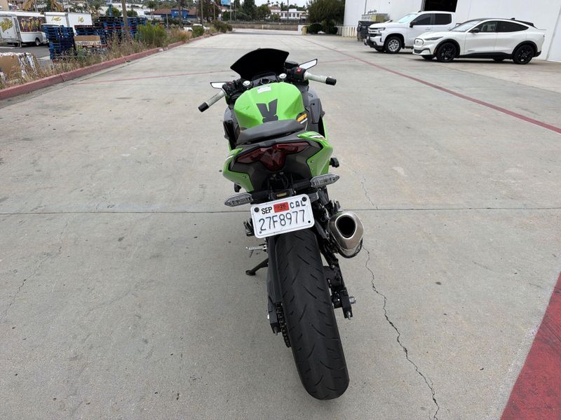 Used 2025 Kawasaki NINJA 500 KRT SE ABS Image 16