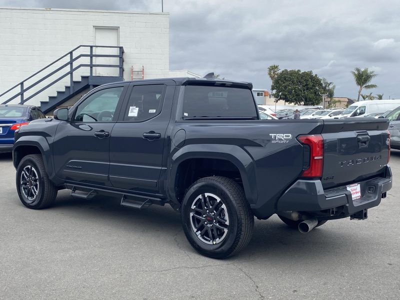 2025 Toyota Tacoma TRD Sport HybridImage 5