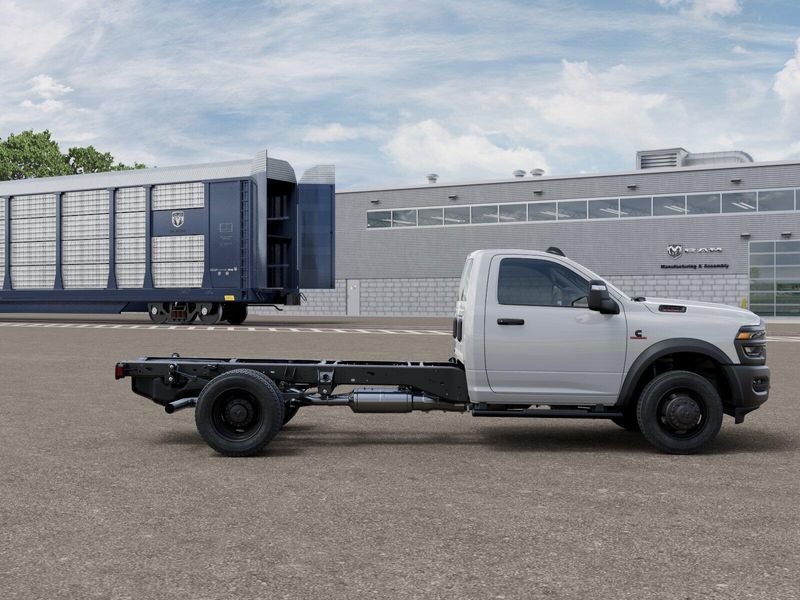 New 2026 RAM 5500 Tradesman Chassis Regular Cab 4x4 84