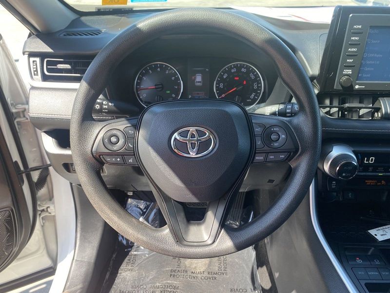 2022 Toyota RAV4 XLEImage 25