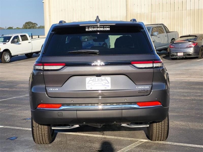 2025 Jeep Grand Cherokee Laredo X 4x4Image 5