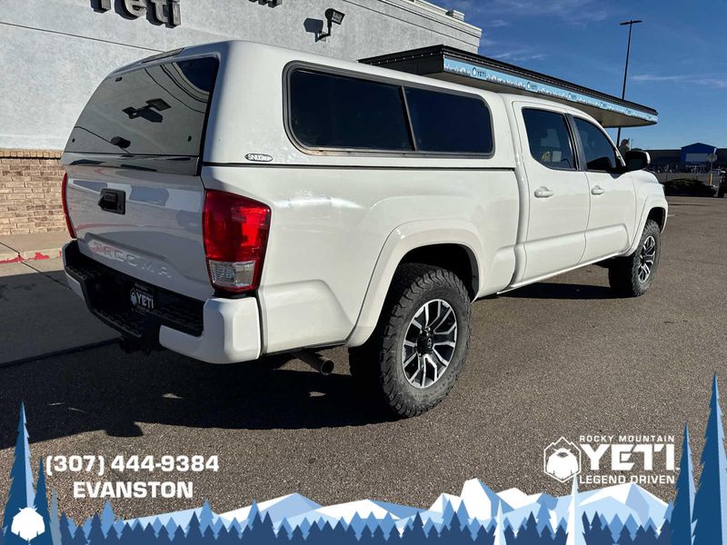 2023 Toyota Tacoma TRD photo 2