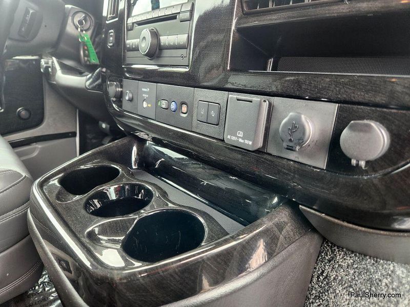2022 Chevrolet Express Cargo Image 38