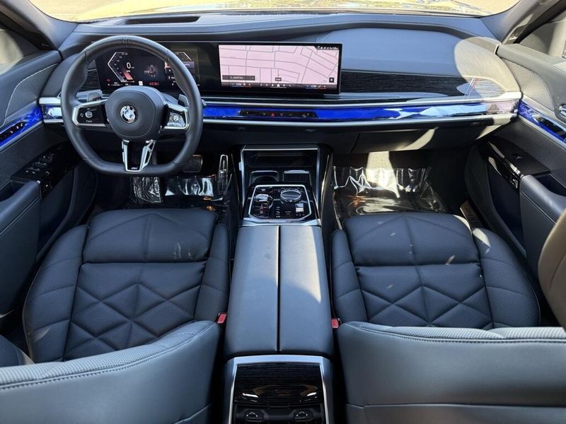 Used 2025 BMW 7 Series 740iImage 31