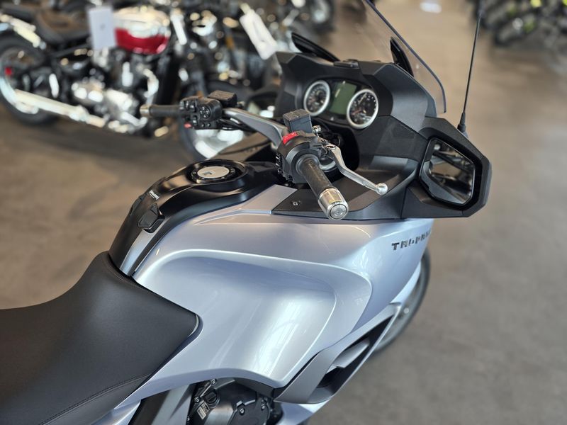 Used 2014 Triumph TROPHY SE 