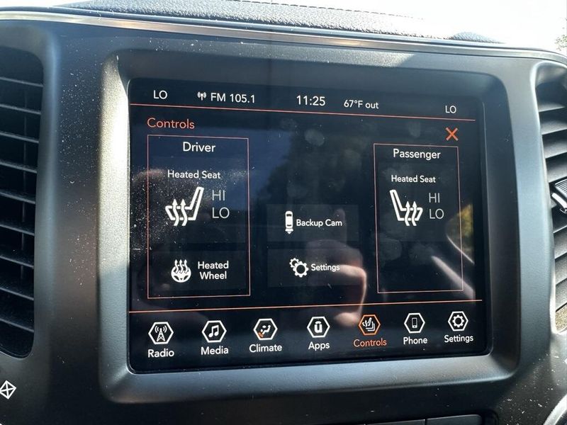 2021 Jeep Cherokee Altitude Latitude Lux photo 19