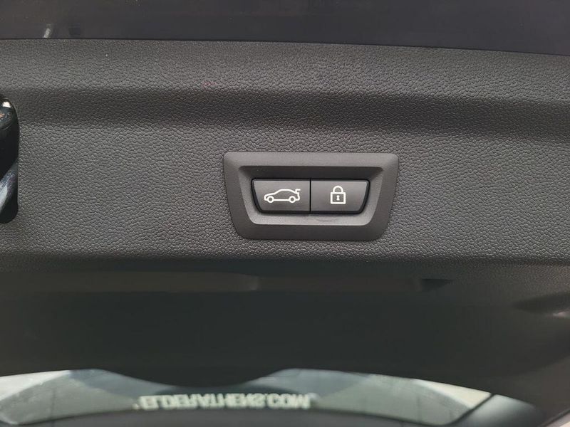 2021 MINI Countryman ClassicImage 11