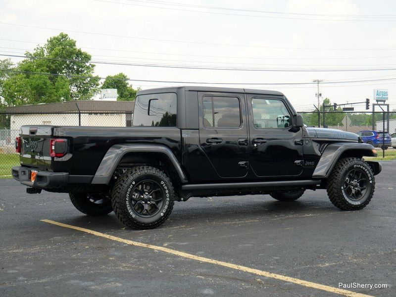 New 2025 Jeep Gladiator Willys 4x4