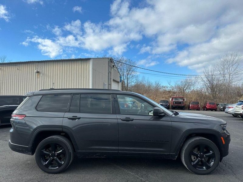 2021 Jeep Grand Cherokee L LaredoImage 12