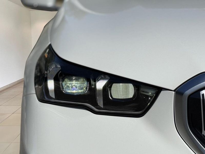 2025 BMW i5 eDrive40Image 12