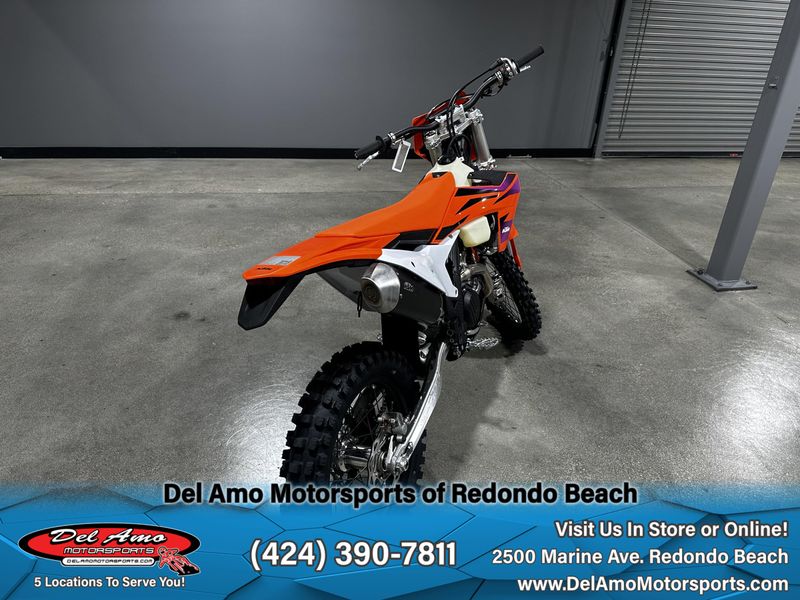 2024 KTM 500 XW-F  in a ORANGE exterior color. Del Amo Motorsports of Redondo Beach (424) 304-1660 delamomotorsports.com 