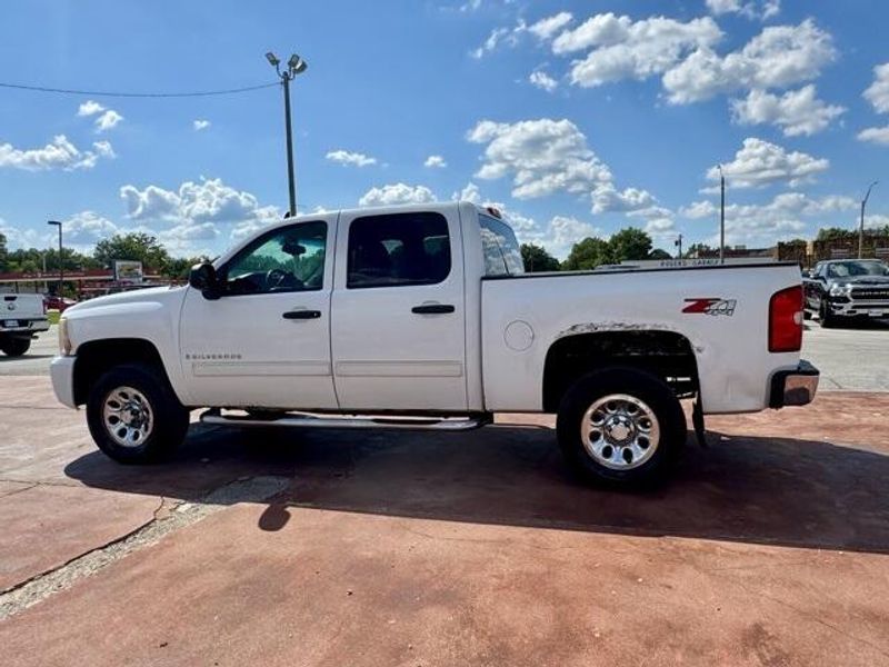 Used 2009 Chevrolet Silverado 1500 LTImage 8