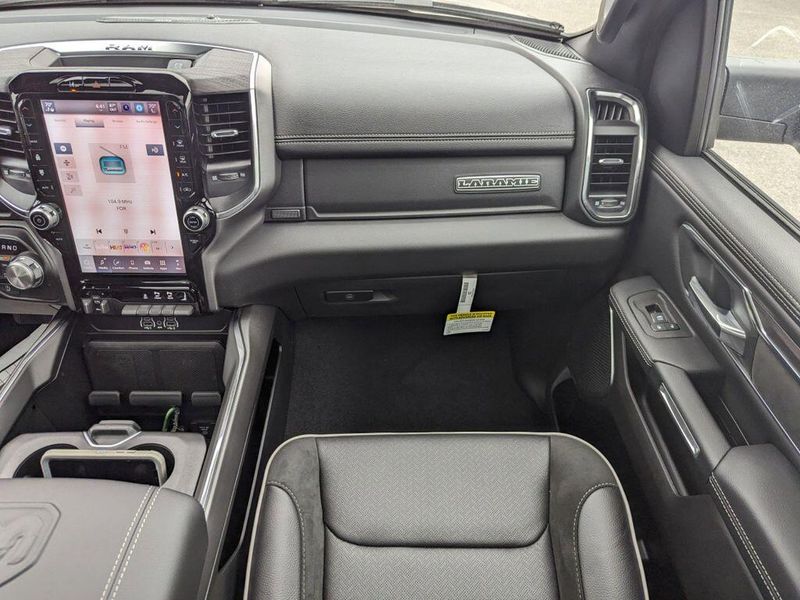 2025 RAM 1500 Laramie Crew Cab 4x4 5