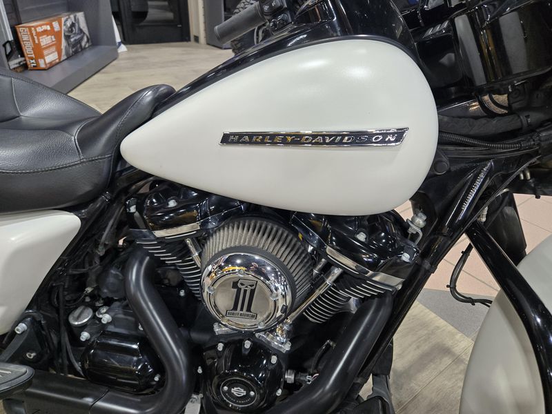 USED 2018 HARLEY STREET GLIDE SPECIAL Image 7
