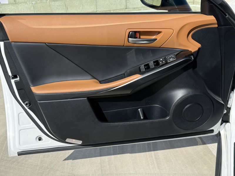 Used 2024 Lexus IS 300Image 17