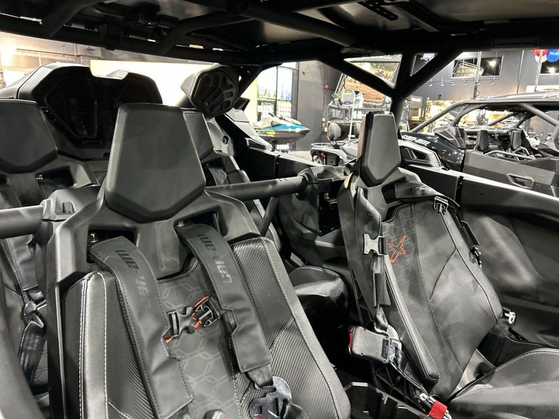 New 2026 Can-Am MAVERICK R MAX X RC WITH SMART-SHOX 999T DCT Image 17