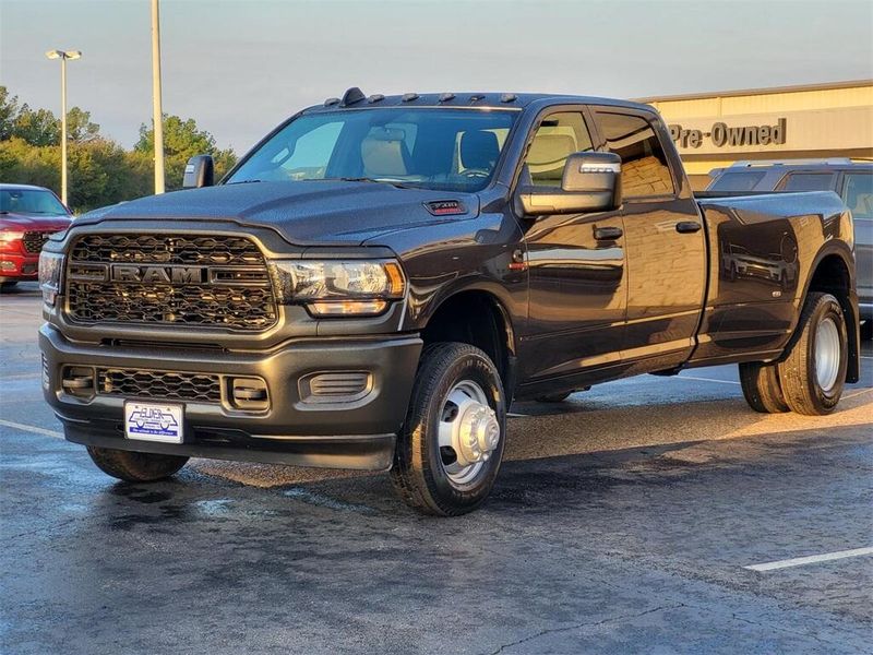 2024 RAM 3500 Tradesman Crew Cab 4x4 8