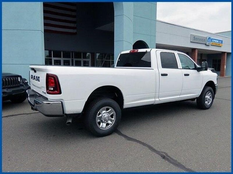 2025 RAM 2500 TradesmanImage 8