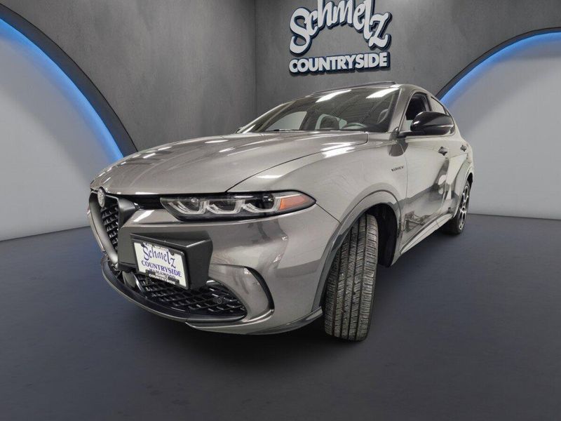 Used 2024 Alfa Romeo Tonale Veloce Premium AWD w/SunroofImage 14