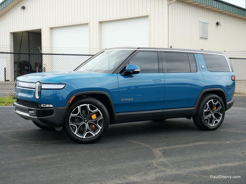 2023 Rivian R1S Launch EditionImage 9