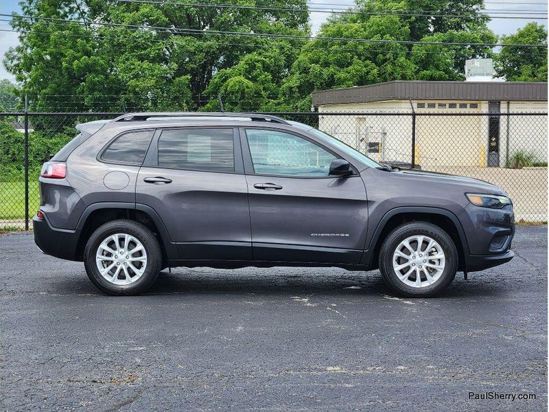 Used 2022 Jeep Cherokee Latitude Lux