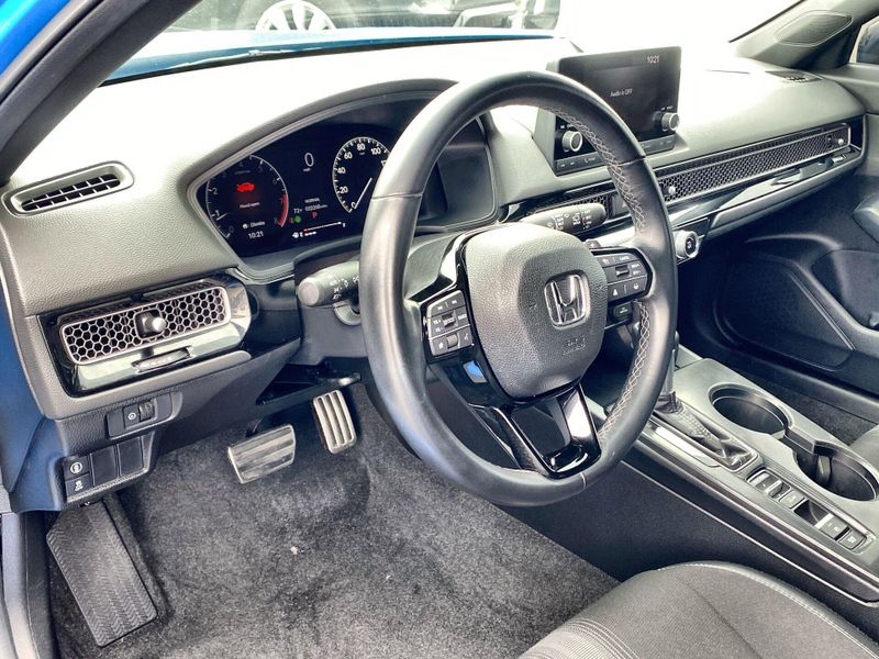 Used 2024 Honda Civic Hatchback SportImage 11