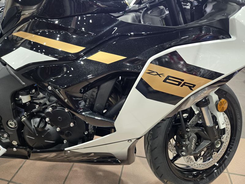 NEW 2026 KAWASAKI NINJA ZX6R Image 11