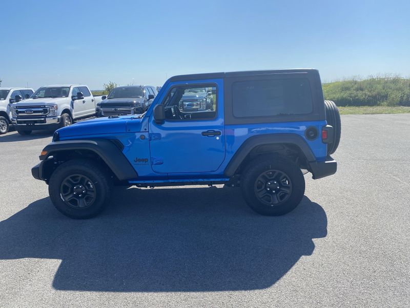 2025 Jeep Wrangler Two-Door Sport photo 4