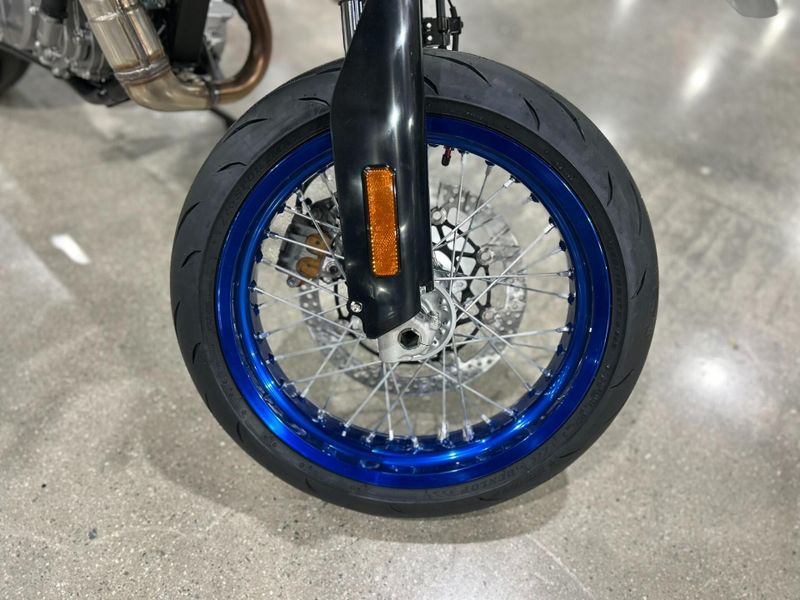 New 2025 Suzuki DR-Z4SM Image 9