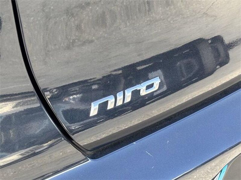 2019 Kia Niro Plug-In Hybrid LXImage 4
