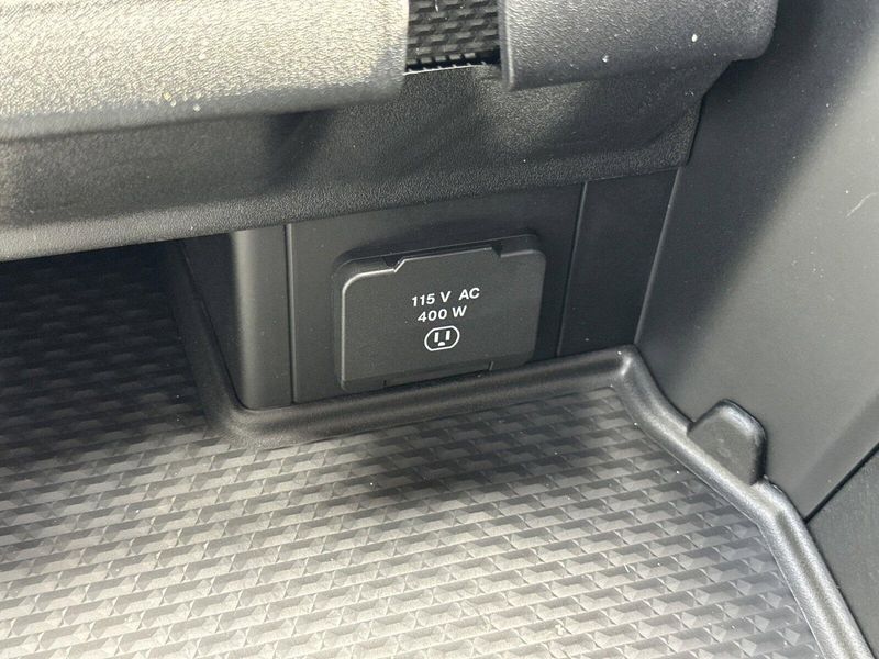 2025 RAM 1500 Big HornImage 23