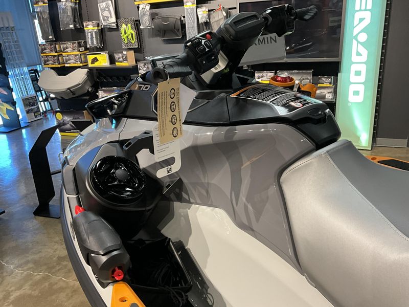 New 2026 SEA DOO FISHPRO TROPHY 170 Image 9