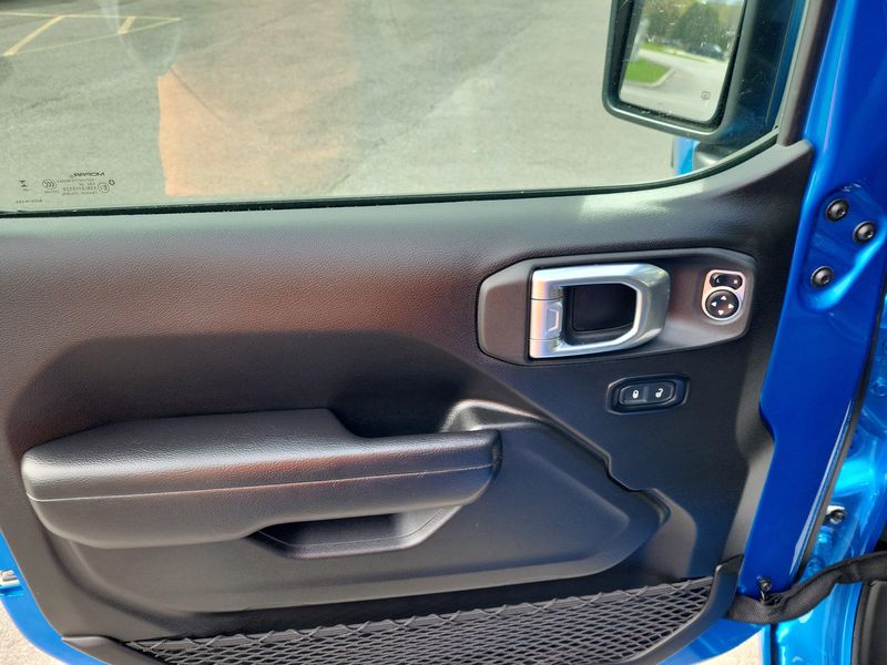 Used 2024 Jeep Wrangler 4xE Sport SImage 3