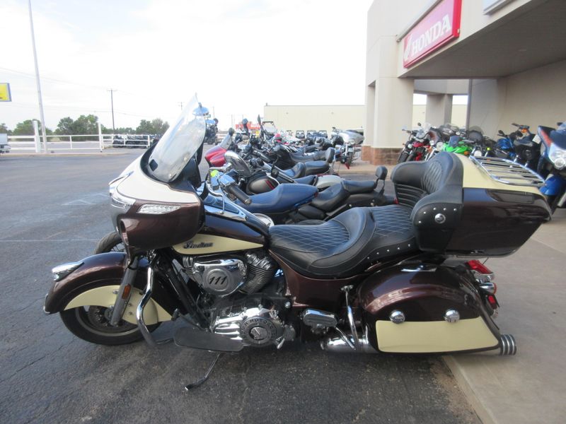 USED 2017 INDIAN MOTORCYCLE ROADMASTER Image 4