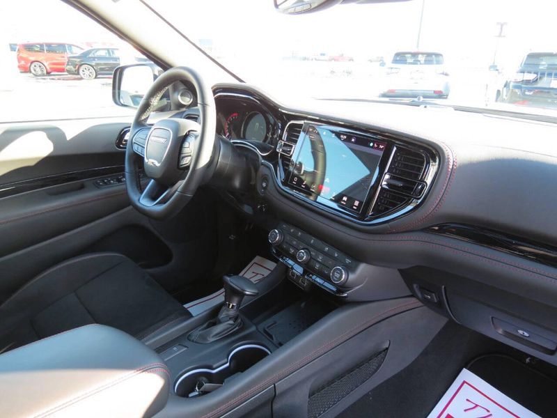 New 2026 Dodge Durango Gt Plus Awd Hemi V8Image 12
