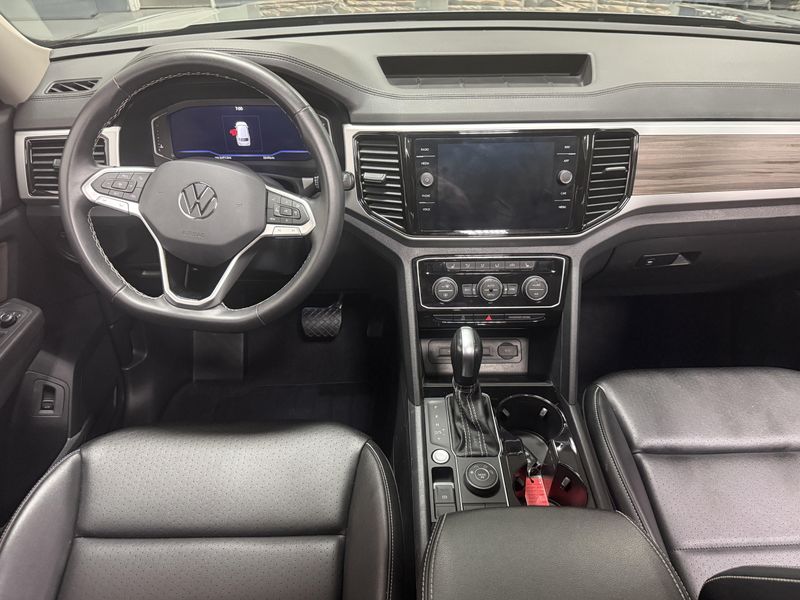 Used 2023 Volkswagen Atlas V6 SEL AWD w/Sunroof & NavImage 19