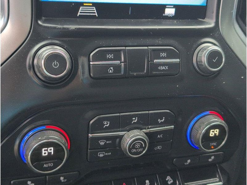 Used 2020 Chevrolet Silverado 1500 RSTImage 16