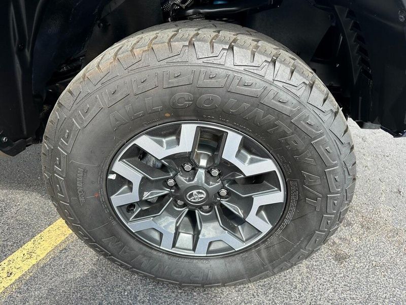 2023 Toyota Tacoma TRD Off-RoadImage 29