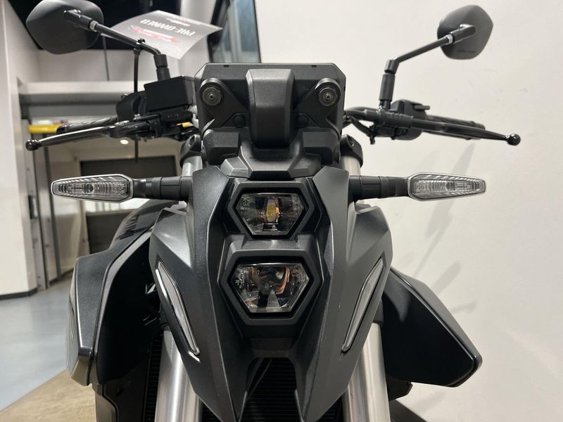 Used 2023 Suzuki GSX-8S Image 11