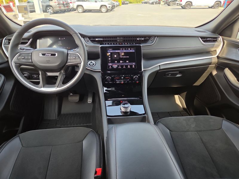 2023 Jeep Grand Cherokee Altitude X photo 22