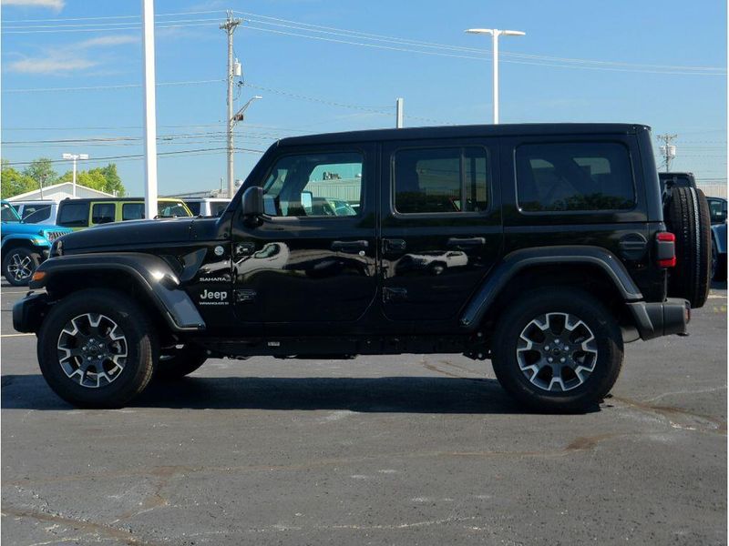 2024 Jeep Wrangler 4-door SaharaImage 16