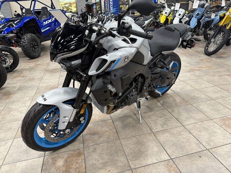 New 2026 Yamaha MT-10 Image 13