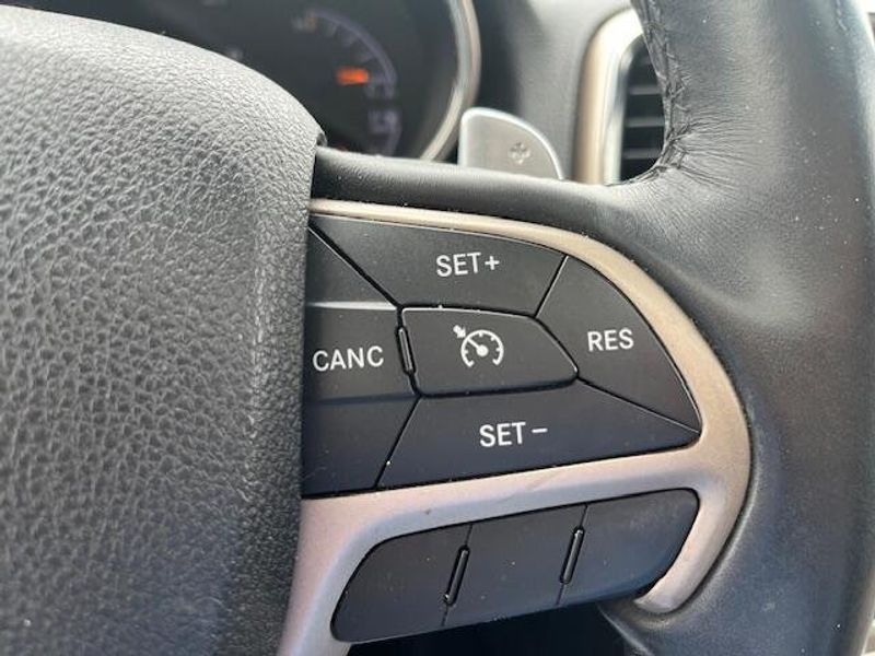 2020 Jeep Grand Cherokee Image 9
